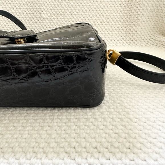 Sondra Roberts Vintage Black Leather Croc Embossed Rectangular Box Crossbody Bag - Picture 13 of 16